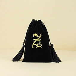 velvet bag
drawstring velvet dust gift cosmetic packaging bag
luxury velvet gift pouch drawstring packaging bags
velvet drawstring bag
pocket high-grade velvet storage bag printed logo
velvet cosmetic bag
bags soft velvet gift packaging drawstring pouch
v