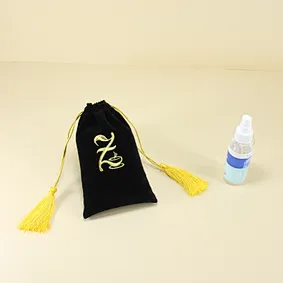 velvet bag
drawstring velvet dust gift cosmetic packaging bag
luxury velvet gift pouch drawstring packaging bags
velvet drawstring bag
pocket high-grade velvet storage bag printed logo
velvet cosmetic bag
bags soft velvet gift packaging drawstring pouch
v
