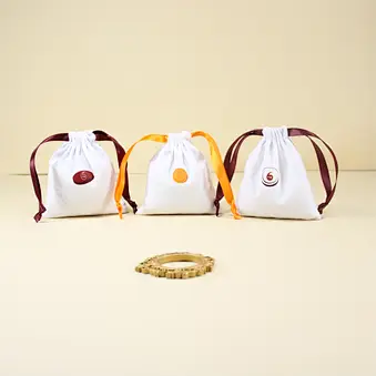 luxury cotton gift pouch drawstring packaging bags
fabric custom logo drawstring pouch packaging bags
recyclable muslin drawstring gift dust pouch
custom logo small drawstring gift pouch dust bag
shoe bag
dust bag
nylon bag