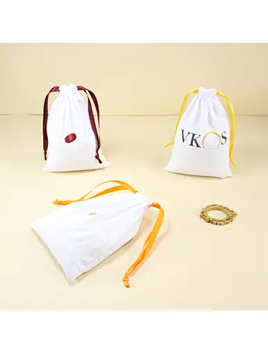 luxury cotton gift pouch drawstring packaging bags
fabric custom logo drawstring pouch packaging bags
recyclable muslin drawstring gift dust pouch
custom logo small drawstring gift pouch dust bag
shoe bag
dust bag
nylon bag
Drawstring Storage Bags
Drawstr