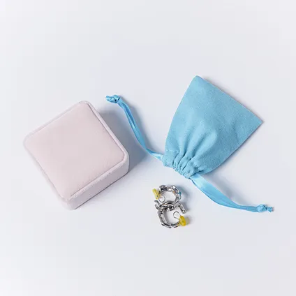 dust bag
dust bag for handbags
clothes dust bag
shoes dust bag
purse dust bag
luxury dust bag
drawstring bag
linen bag
gift bags
shoe bag
jewelry pouch
jewelry bags