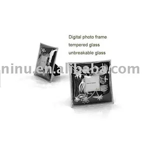 digital photo frame