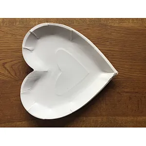 love paper plate