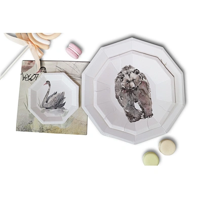 PAPER PLATE