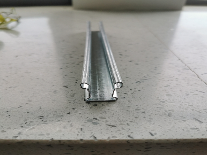 What Is Top Cross Rail