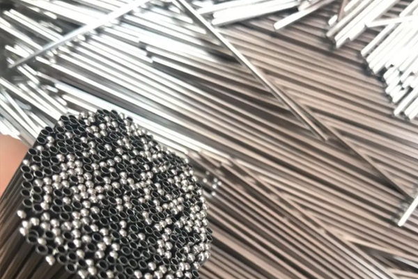 Metal Stud Installation.The development of new metal materials industry
