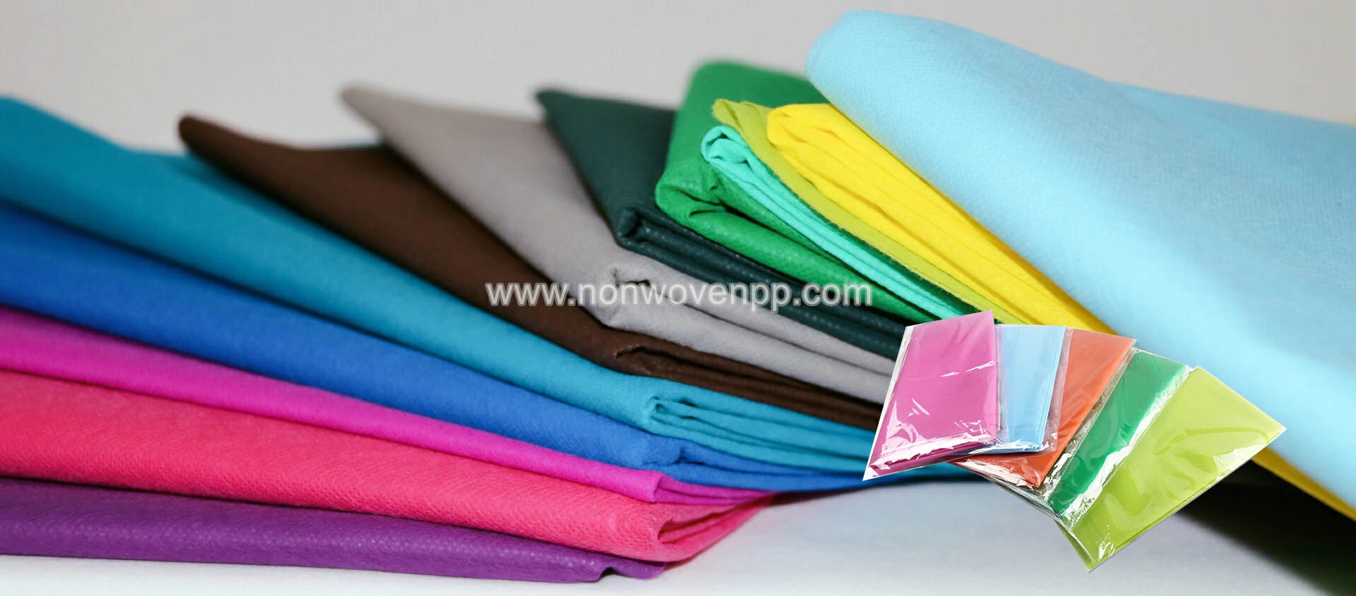 color non woven table cloth