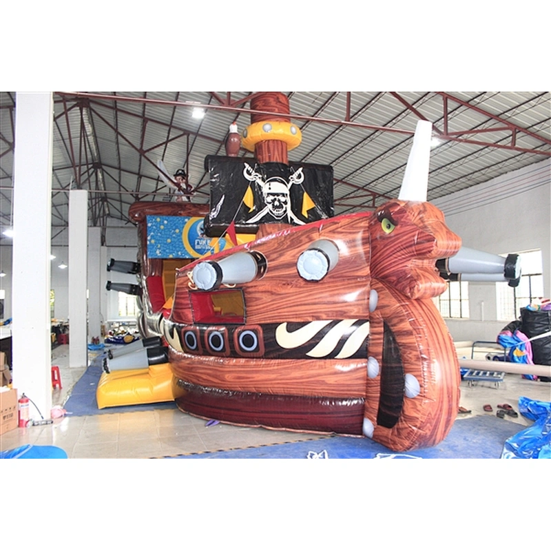 pirata boat and polar bear-27x11M+15x4.5x6.7M