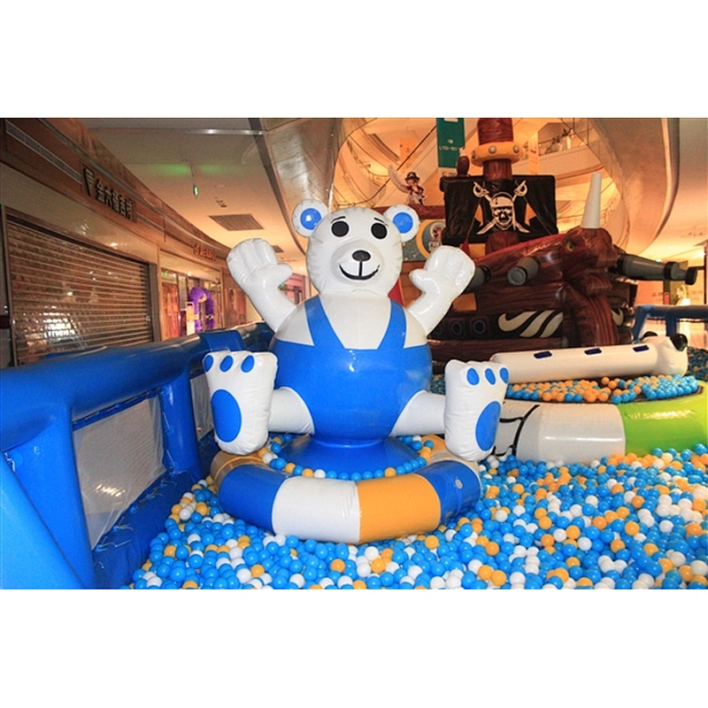 pirata boat and polar bear-27x11M+15x4.5x6.7M