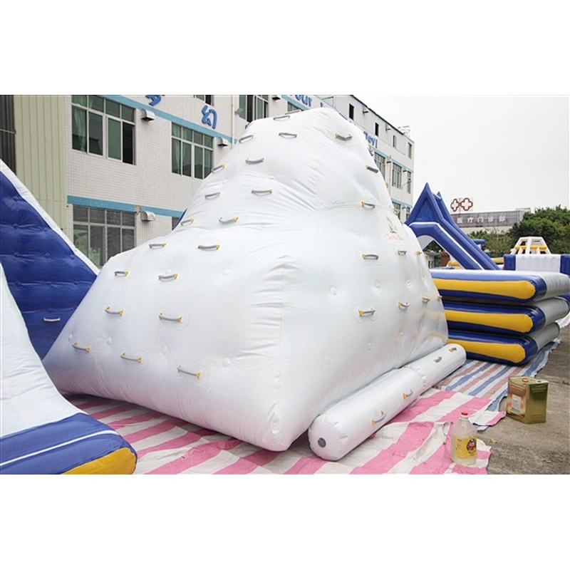 iceburg-4.4x3x3.2m