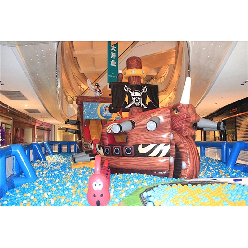 pirata boat and polar bear-27x11M+15x4.5x6.7M