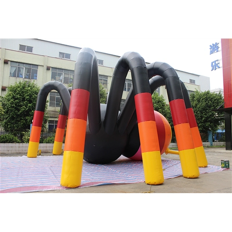 smiling huge spider-6.7x7.8x4m