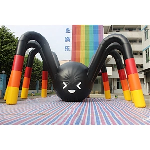 smiling huge spider-6.7x7.8x4m
