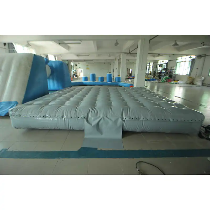 inflatable mat-4.3x3.6x0.5m