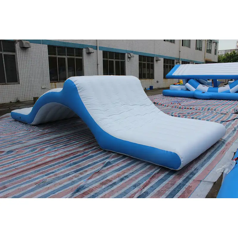 inflatable water obstacle-6x2m