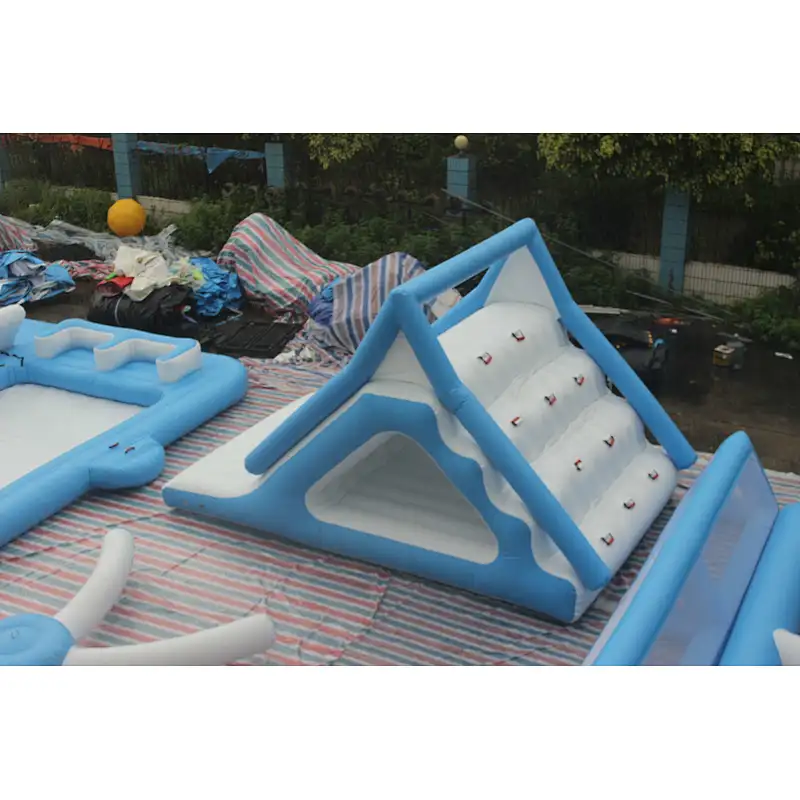 Inflatable water obstacle-5x3m