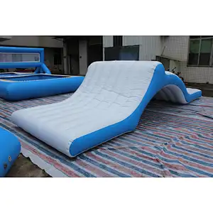 inflatable water obstacle-6x2m