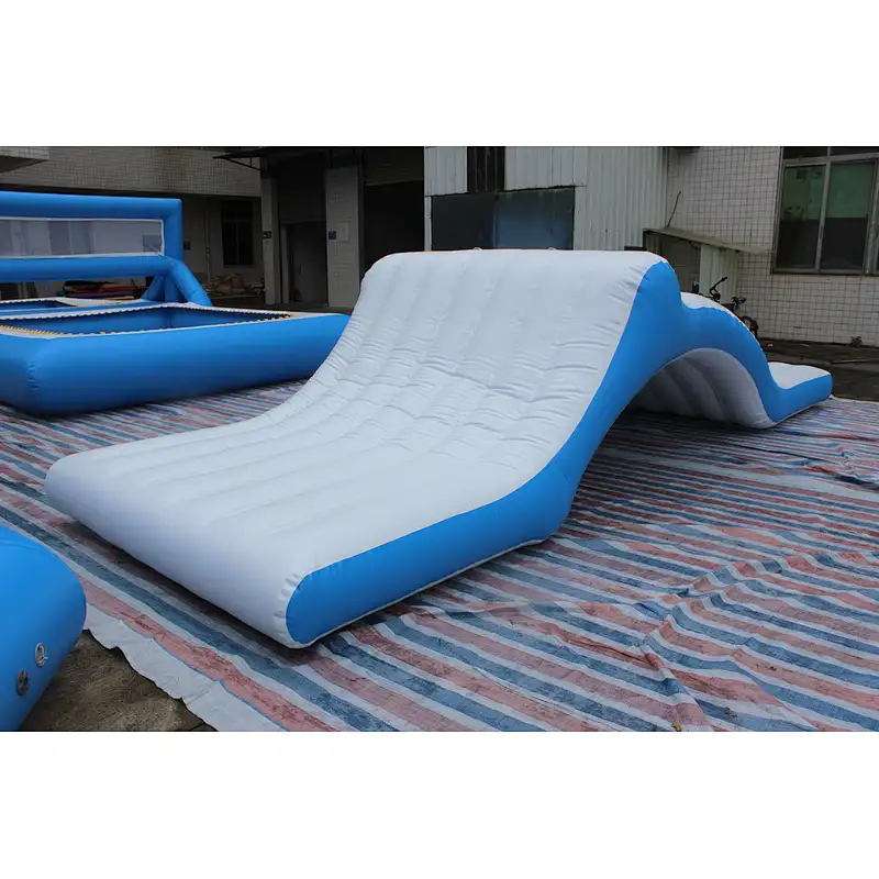 inflatable water obstacle-6x2m