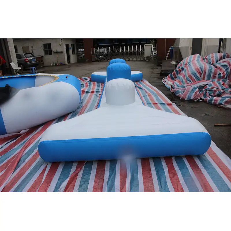inflatable water obstacle-6x2m