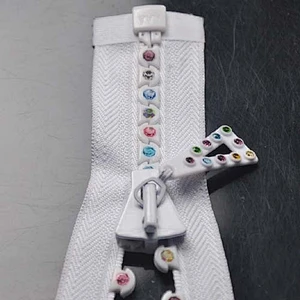 Large plastic zipper manufacturer,Rhinestone zipper head,Big teeth zipper prices