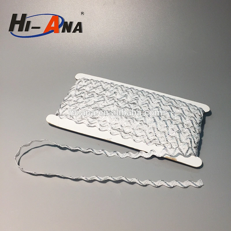 ric rac trimming lace tape