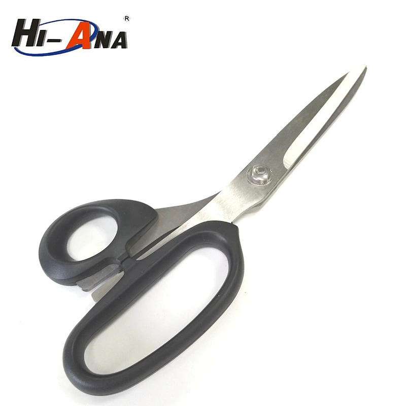 8 plastic handle household scissor
