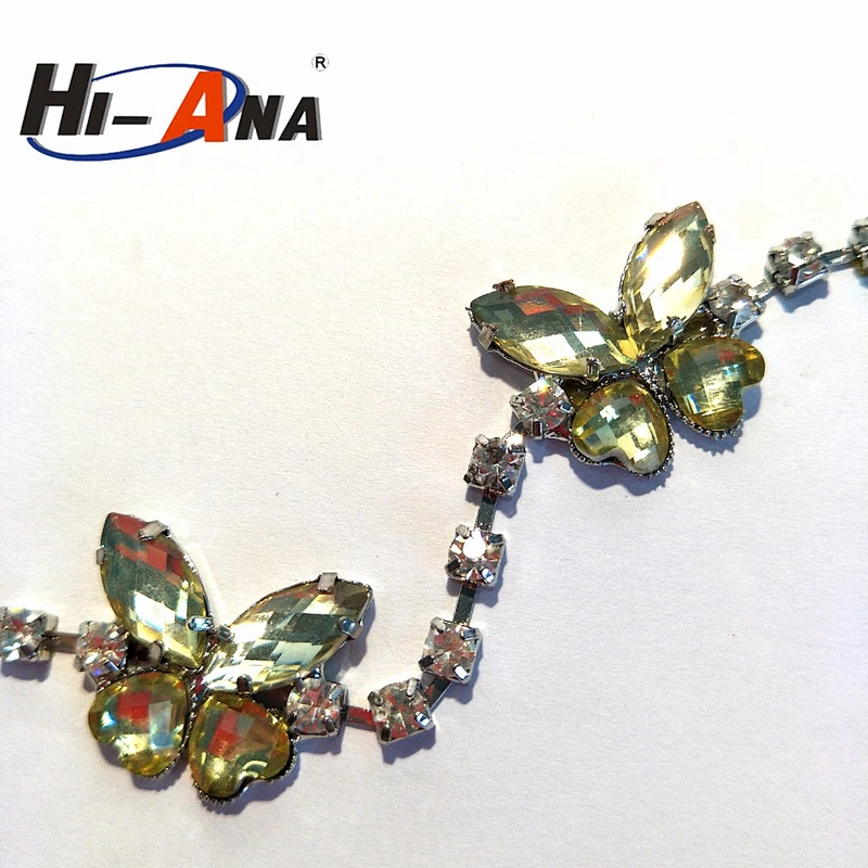 24 hours service online wholesale different style rhinestone chains by the yard