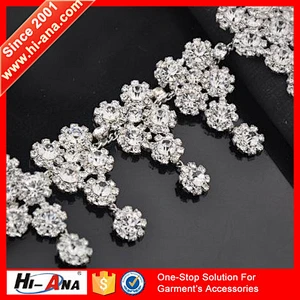 Our factories 20 years'experience low prices glass rhinestone chain