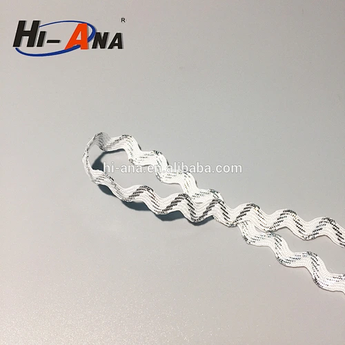 ric rac trimming lace tape