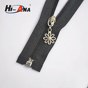 Free sample available Fashion coil zipper