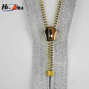 Global brands 10 year Custom jacket zips