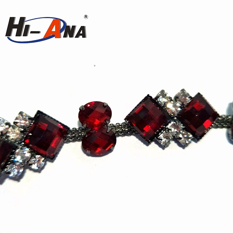 Cheap price china team Custom Gift 24 row crystal rhinestone chain trimming