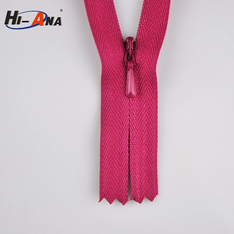 hi-ana zipper3 Our factories 20 years'experience strong durable transparent zipper