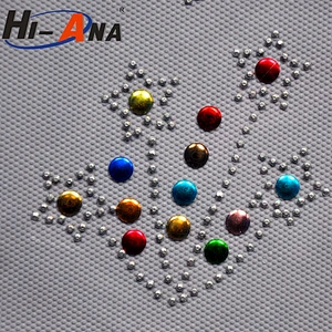 20 QC staffs ensure the quality Custom Gift rhinestone heat transfers