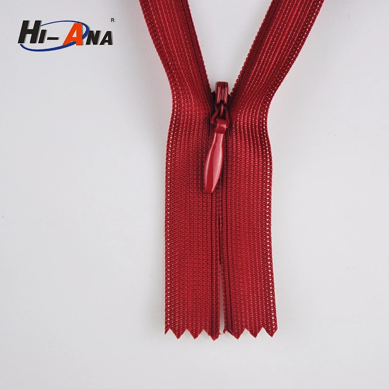 hi-ana zipper3 Our factories 20 years'experience strong durable transparent zipper