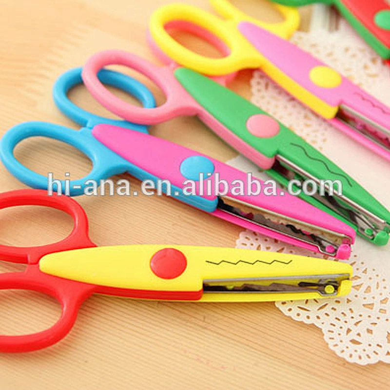 zig zag paper lace safety scissors