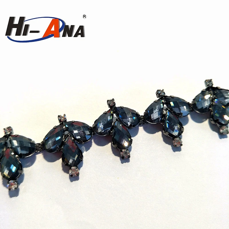 Cheap price china team Custom Gift rhinestone strip