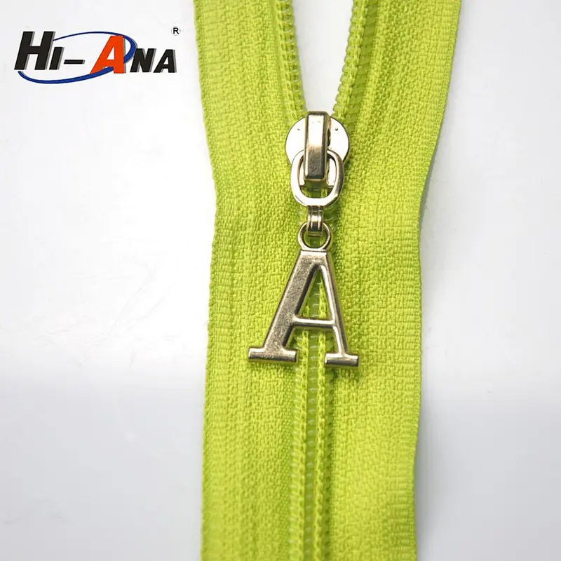 Export to 70 countries Different size zipper slider parts