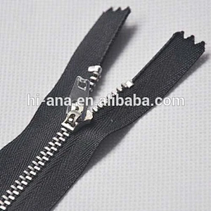 Metal Zipper 10cm with Semi-Auto Lock
