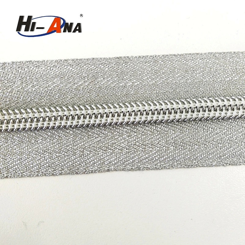 OEM Custom made top quality color teeth zipper in rolls
