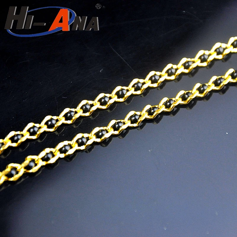 ur factories 20 years'experience hot sale cheap crystal rhinestone line trims