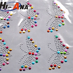 20 QC staffs ensure the quality Color brilliancy christmas rhinestone iron on transfer