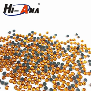15 years factory experience Color brilliancy nail rhinestone