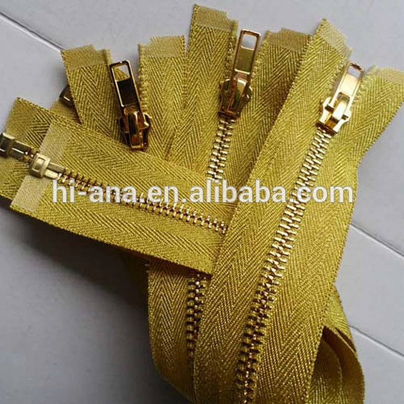 #5 Metal Gold Zipper o/e with Golden Tape