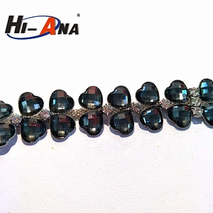 Cheap price china team Wholesales Genuine rhinestone chain by the yard