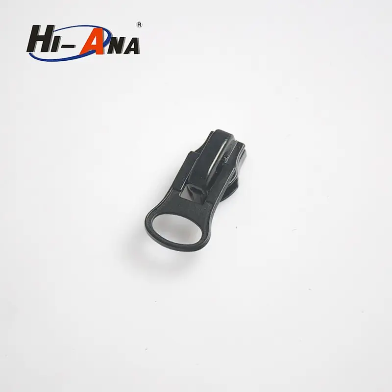 Over 95% accessories exported Quality promotional decorative zipper pulls