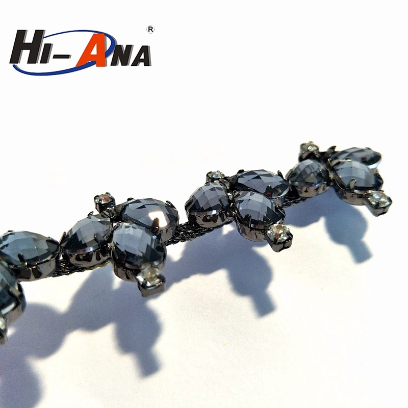 Cheap price china team Custom Gift rhinestone strip