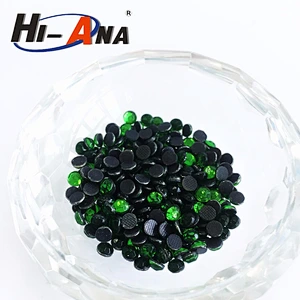 15 years factory experience Wholesales Genuine rhinestone studs for clothing