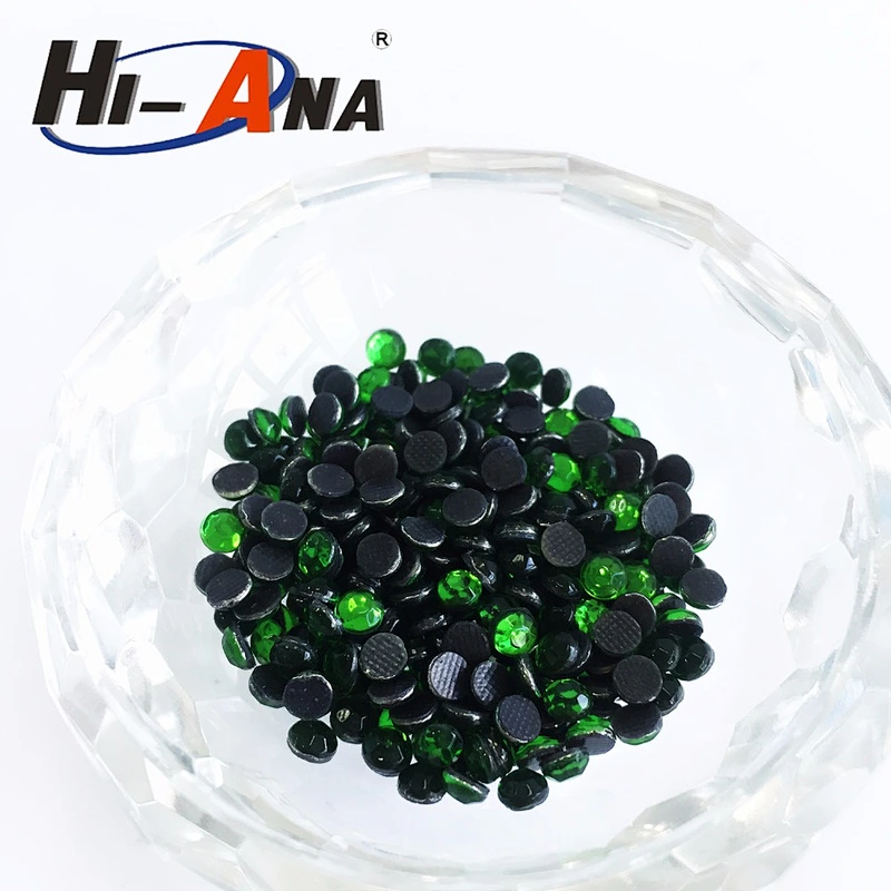 15 years factory experience Wholesales Genuine rhinestone studs for clothing