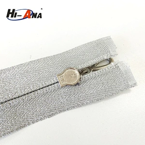 OEM Custom made top quality color teeth zipper in rolls
